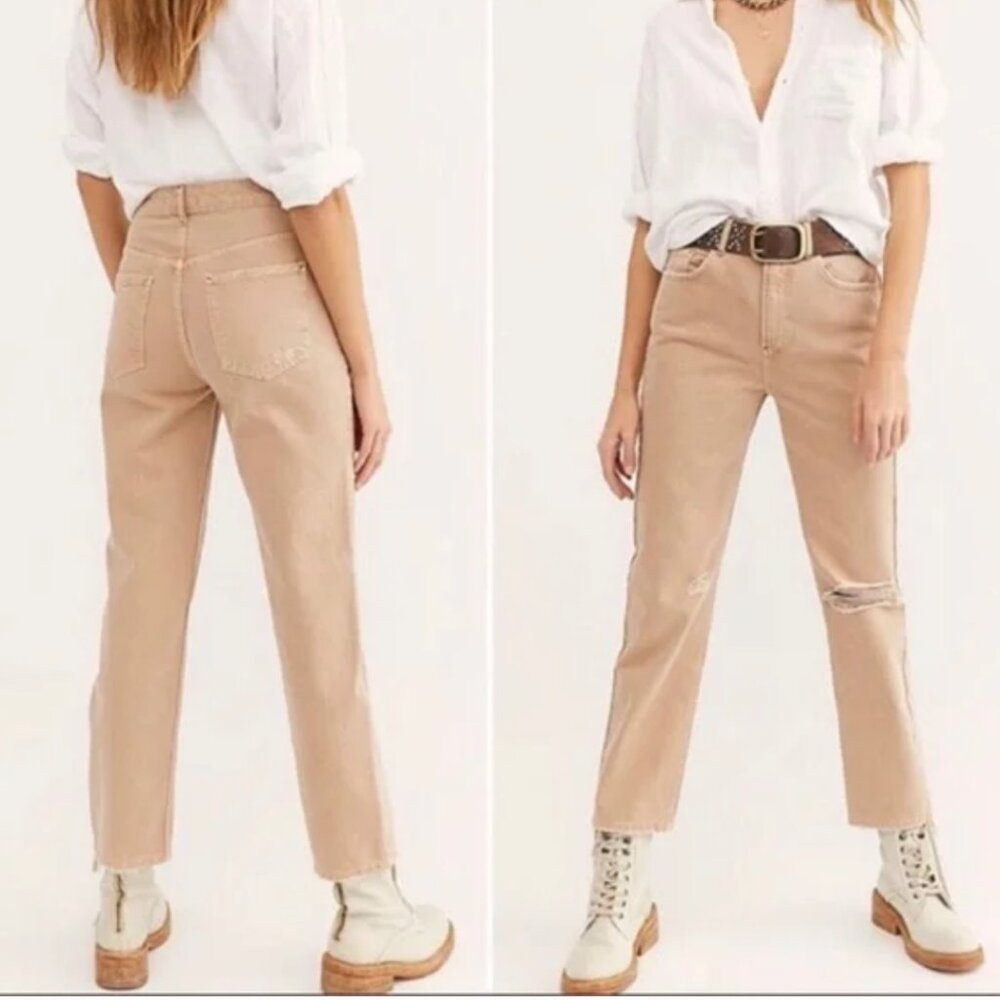 We the Free Dakota Straight Leg Khakis